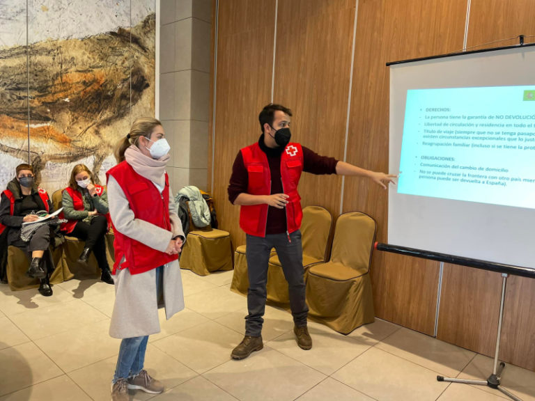 Cruz Roja ha atendido en España a casi 25.000 personas llegadas desde Ucrania