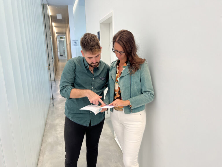 Guía práctica para identificar casos de violencia de género entre los adolescentes y ayudar a las víctimas sin ser un experto