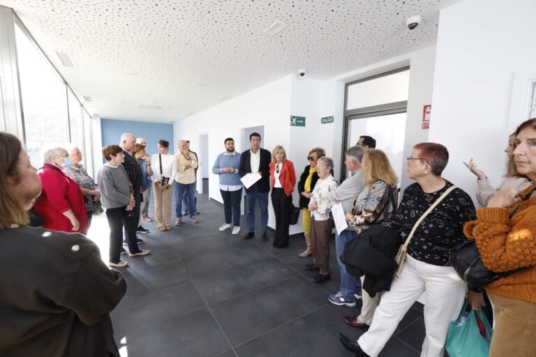 Jornada de puertas abiertas para conocer las instalaciones del nuevo centro de salud  de Las Chapas