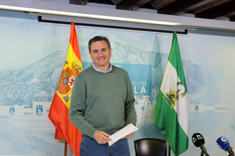 Marbella alcanza los 166.999 habitantes y reclama al INE actualizar su censo oficial